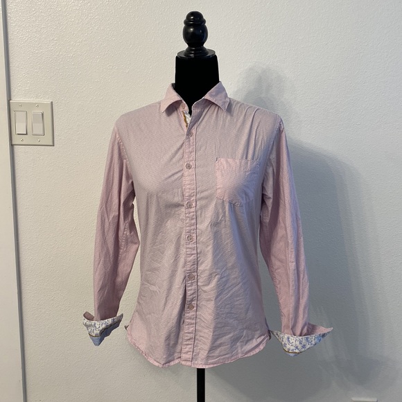 100% Cotton Pink and Navy Micro Dot Diamond Print Long Sleeve Button Down - Picture 2 of 13
